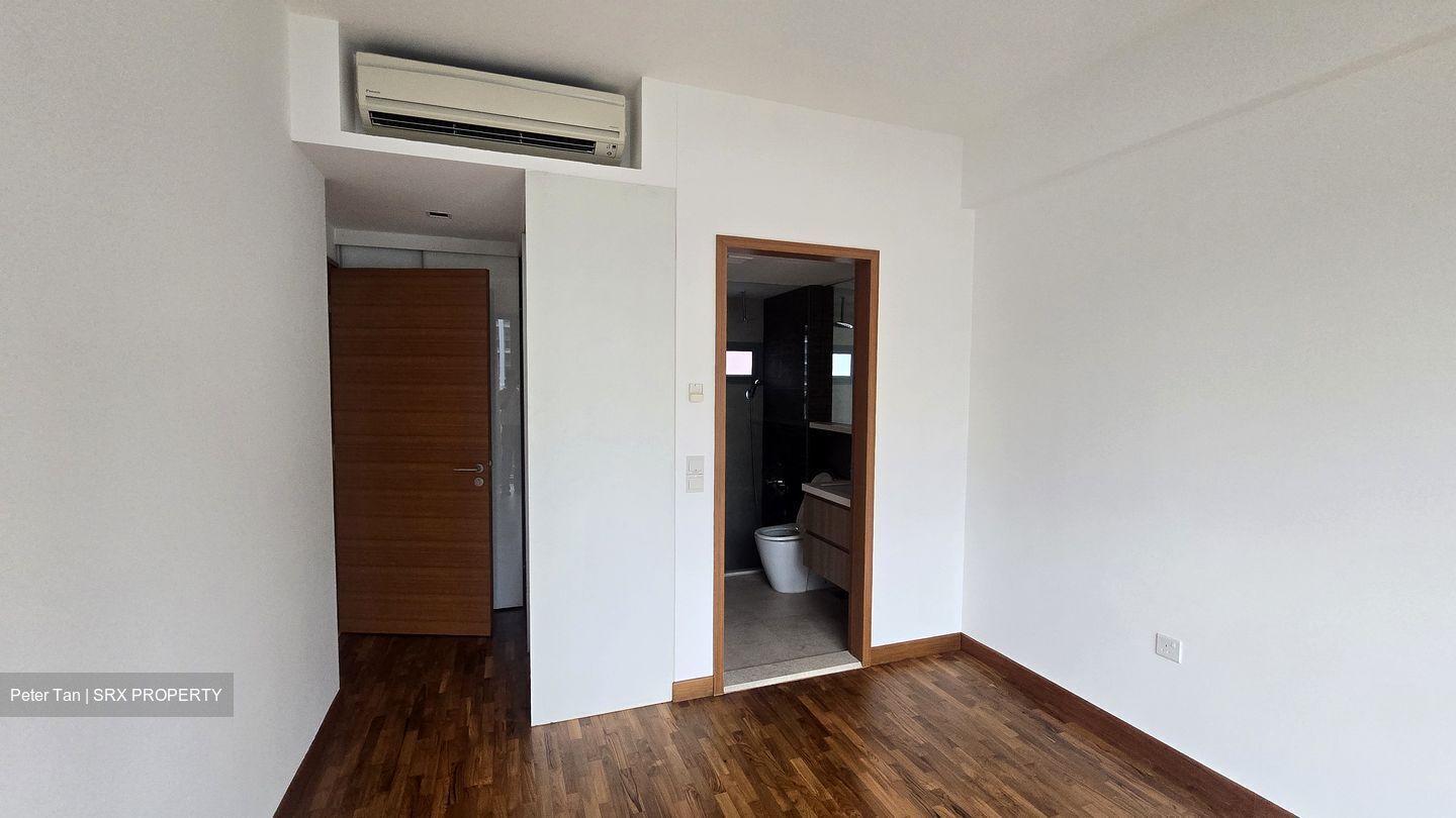 Woodhaven (D25), Condominium #560506761